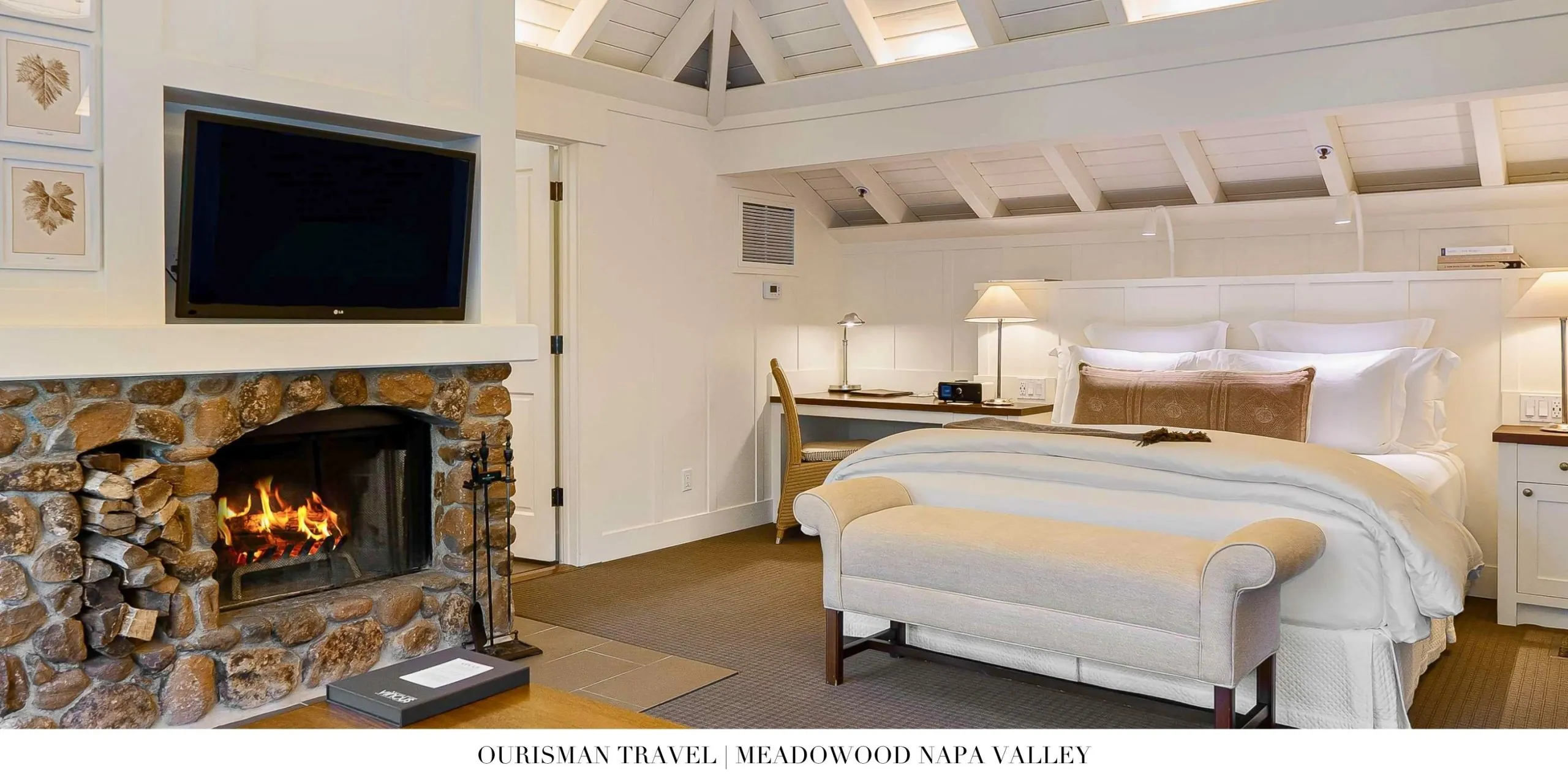 Contemporary décor in Meadowood Napa Valley guest room