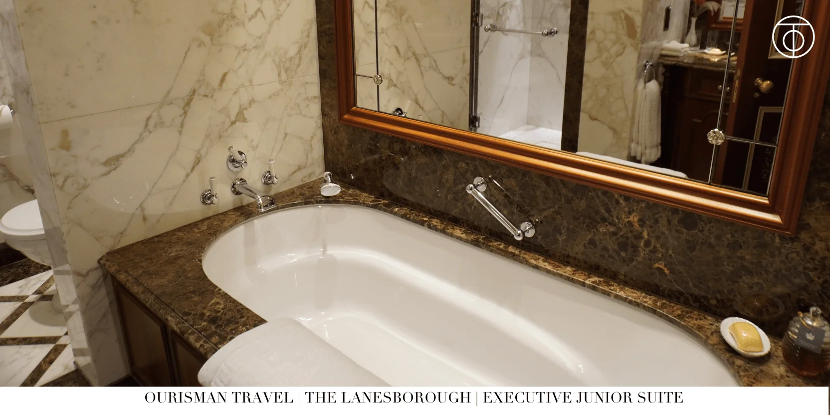 The Lanesborough London executive junior suite bathroom