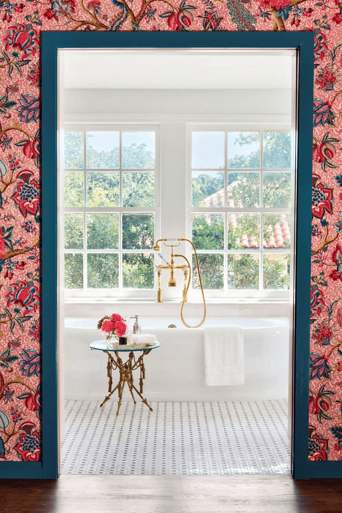 Commodore Perry Estate bathroom