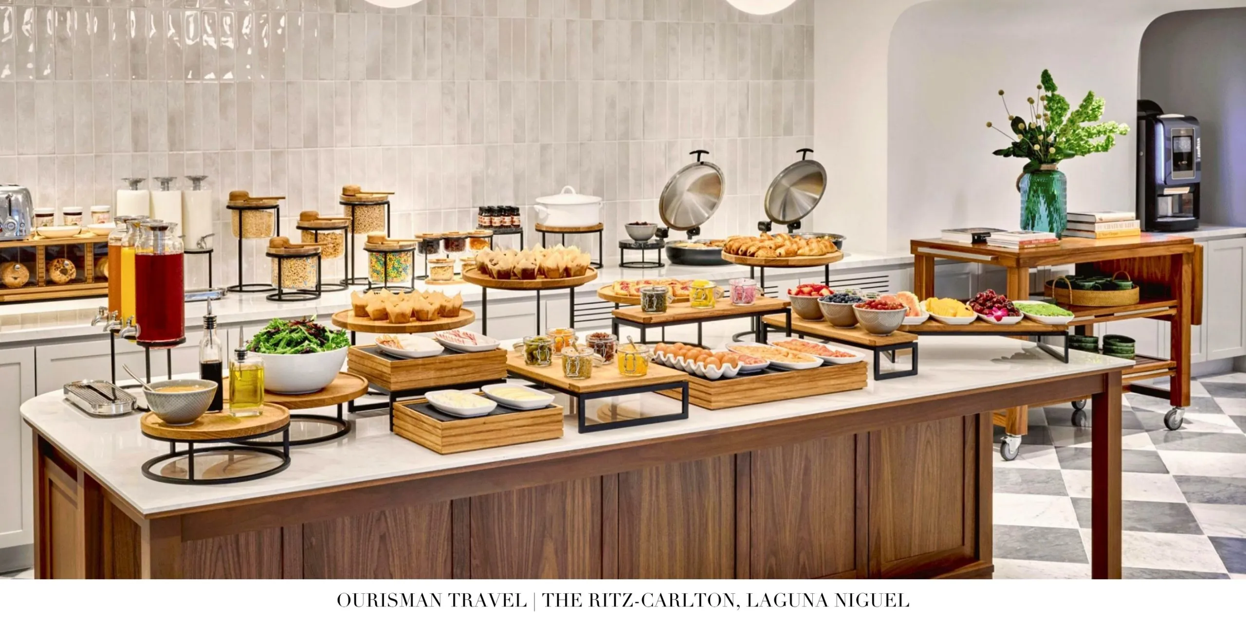 Elegant club lounge at The Ritz-Carlton, Laguna Niguel for guests