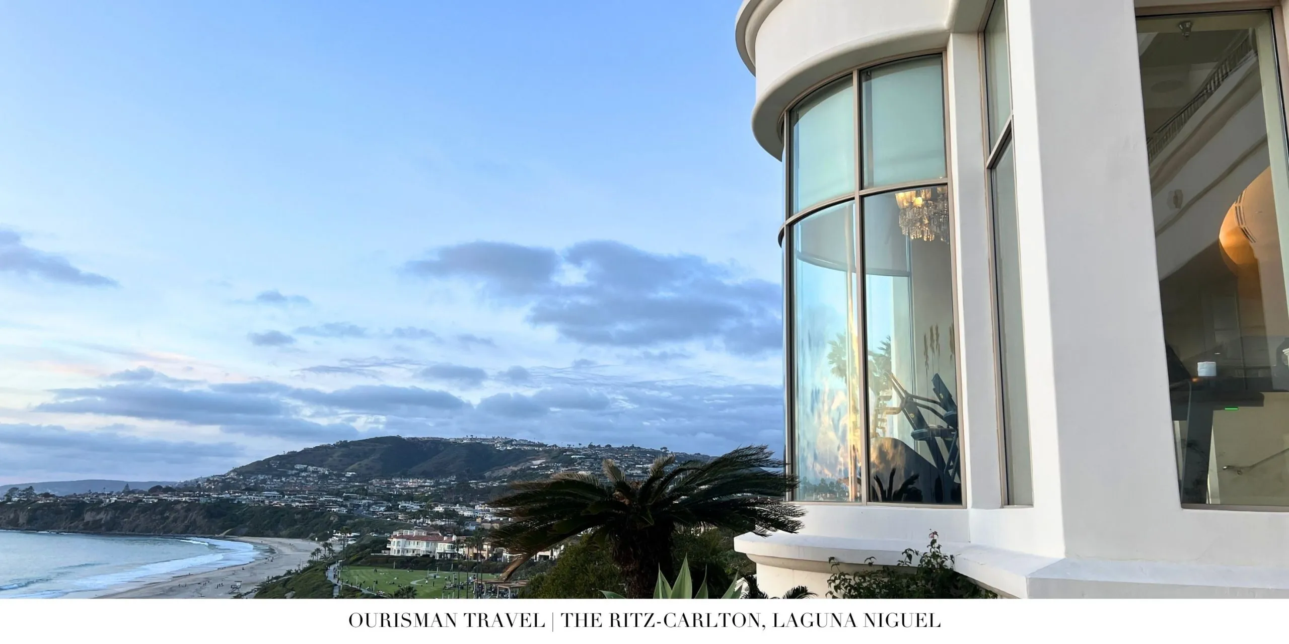 Cliffside seating area at The Ritz-Carlton, Laguna Niguel at sunset