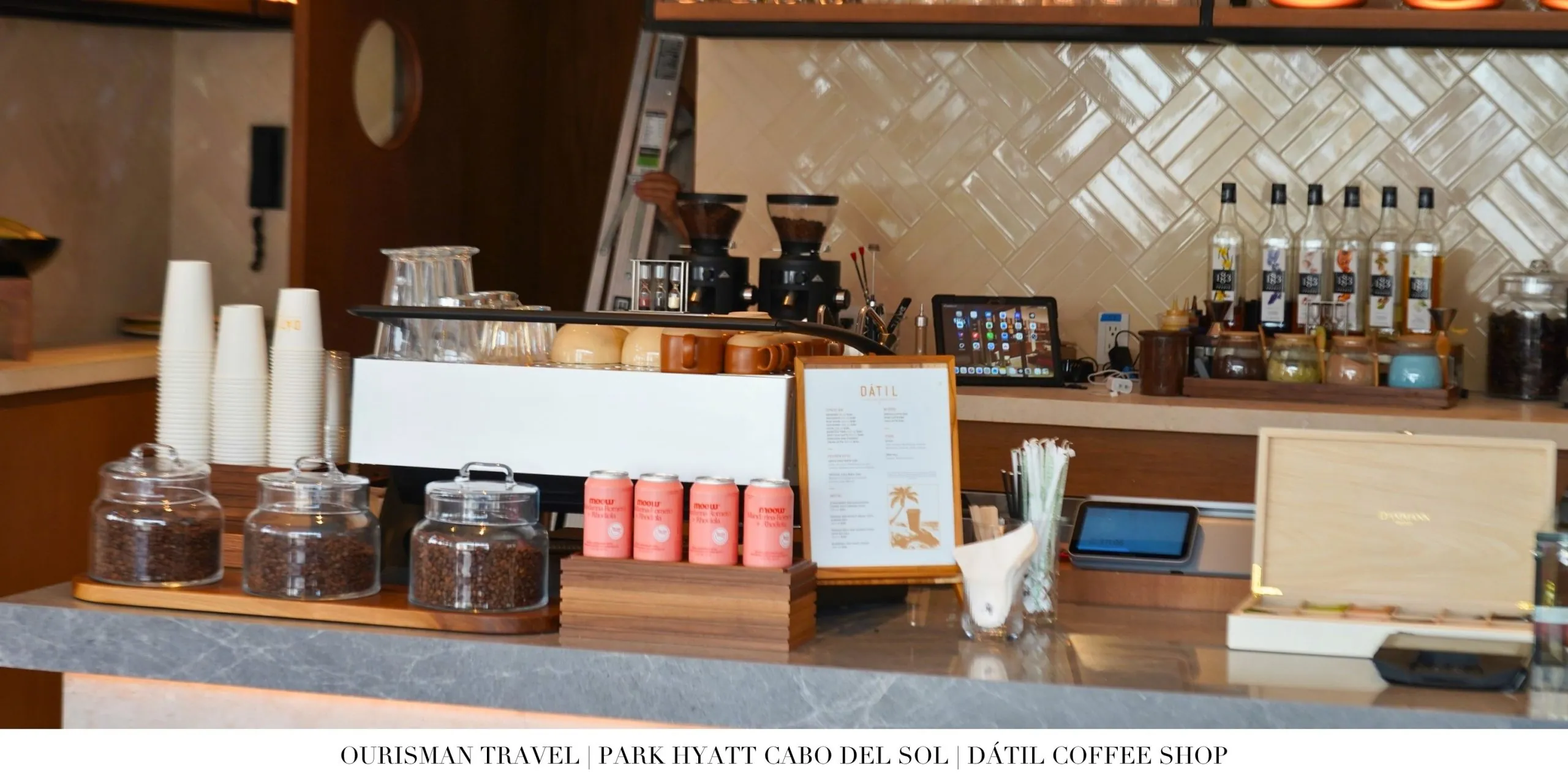 Dátil coffee shop at Park Hyatt Cabo del Sol serving specialty coffee and pastries.