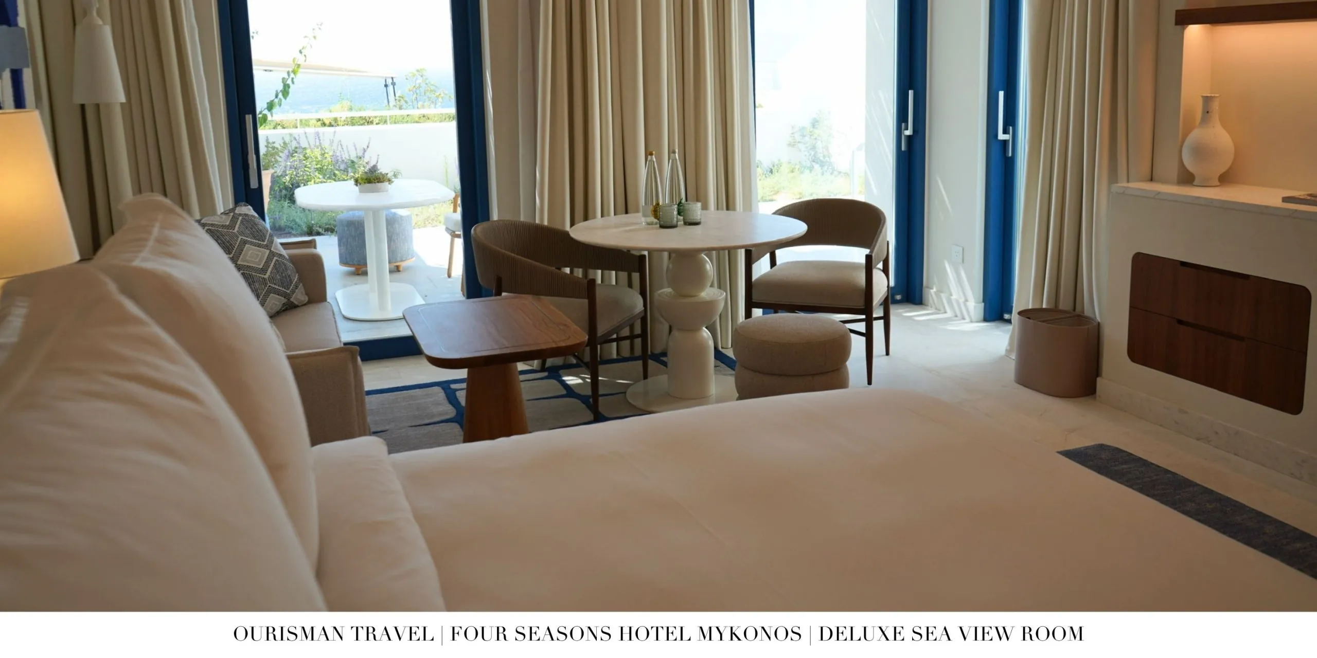 Living area in the Deluxe Sea-View Room at Four Seasons Mykonos