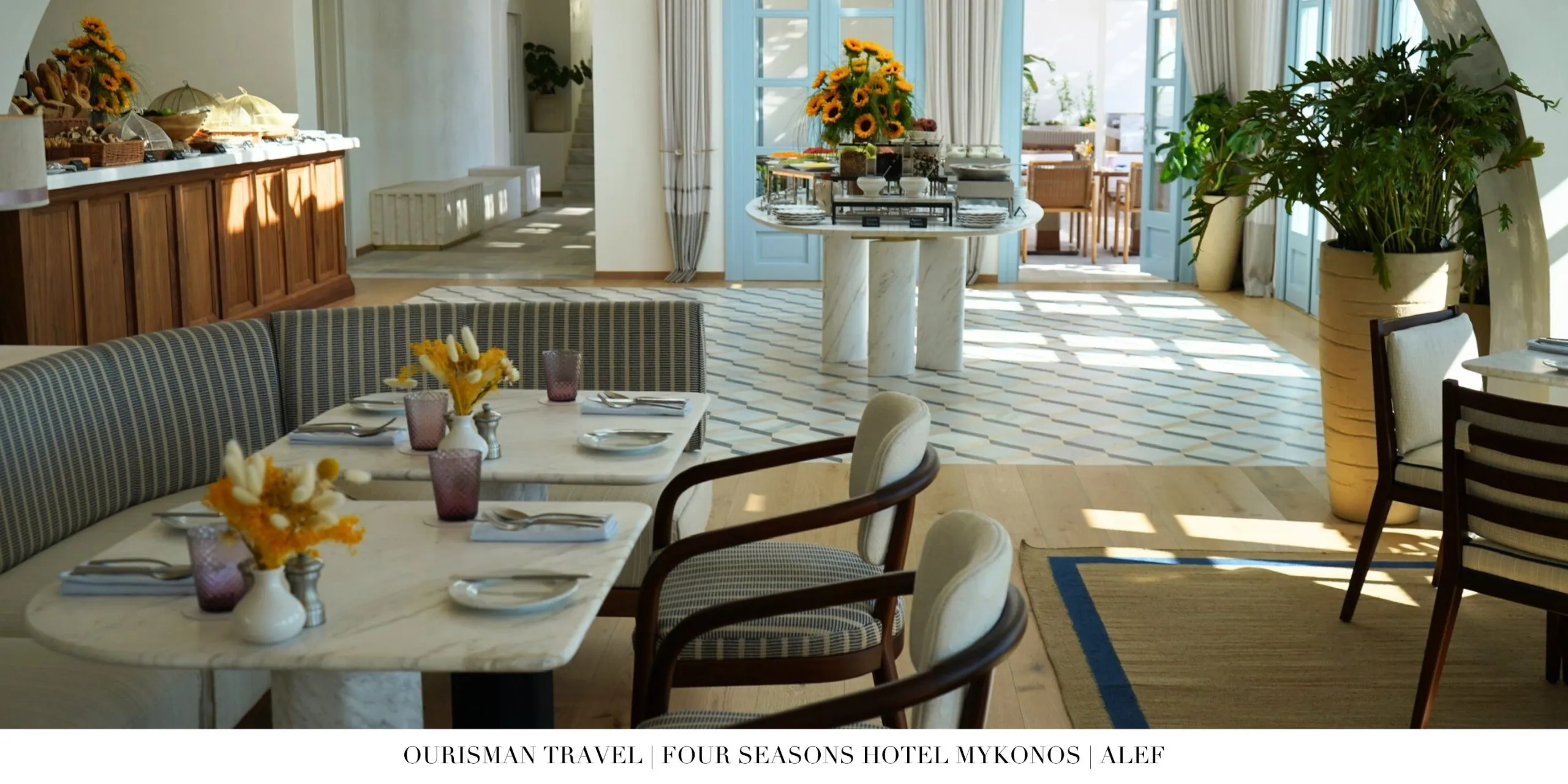 Breakfast dining room at Álef restaurant at Four Seasons Mykonos