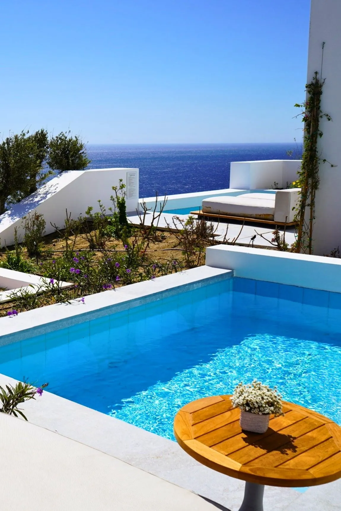 Mykonos Luxury Travel Guide: Where to Stay, When to Go, How to Plan